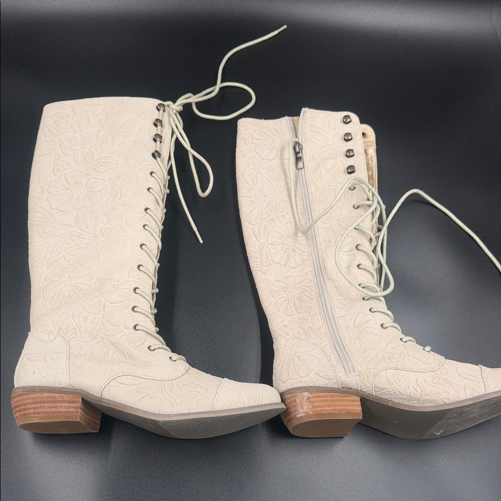 Joyfolie Elegant Cream Lace-Up Boots NWOT